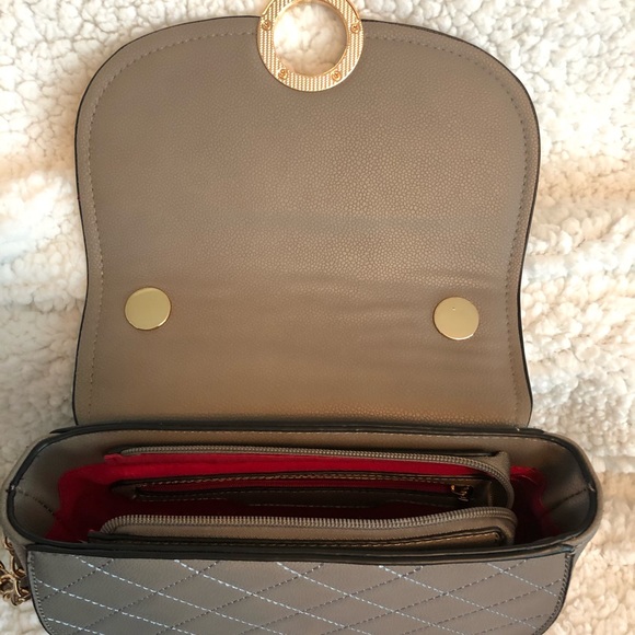 Purse - Picture 2 of 4